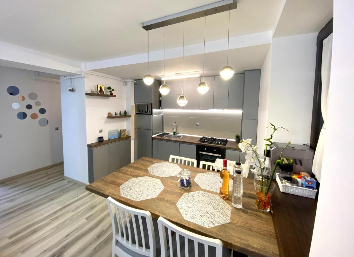 Perfect View Apartment シナヤ エクステリア 写真